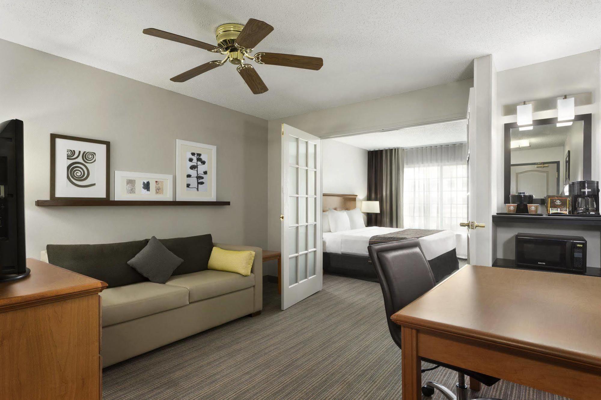 Country Inn & Suites By Radisson, Columbus Airport, Oh Exterior foto